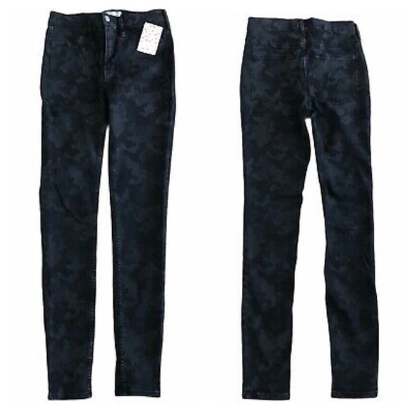 Free People Camouflage Skinny Jeans in Black Grey - Picture 3 of 7